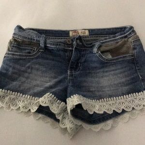camo fringed cute jean shorts